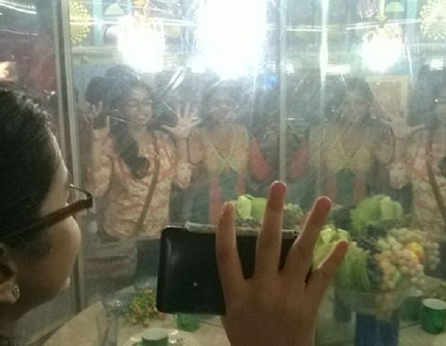 education-visit-Nov-2016-471×365