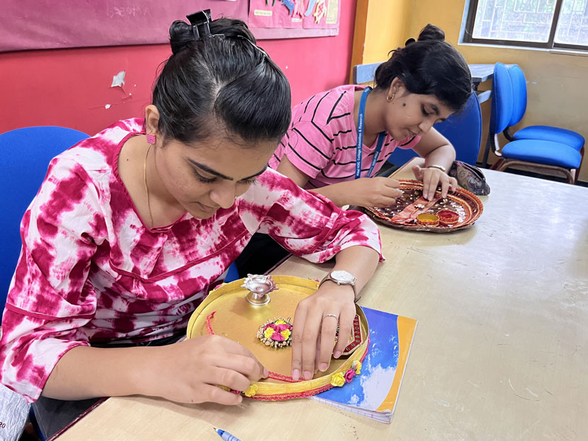 raksha-bandhan-thali-decoration-competition (9)