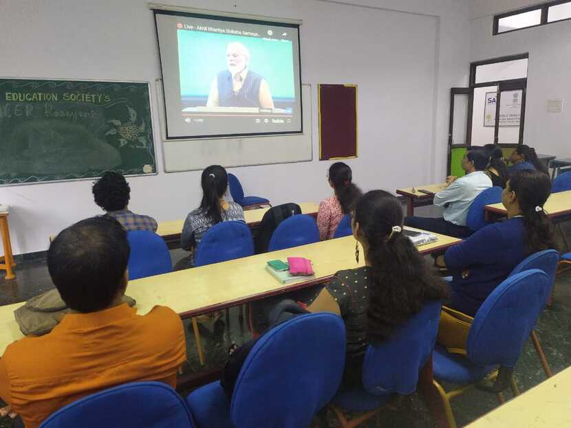 Live telecast of PM Modi's Address (1)