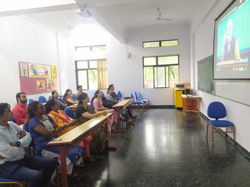 Live telecast of PM Modi's Address (2)