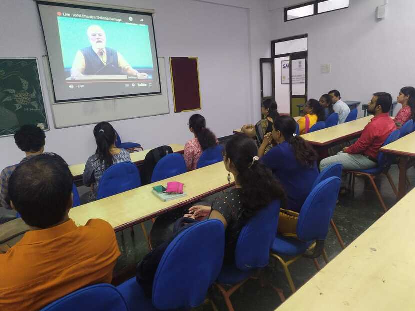 Live telecast of PM Modi's Address (3)